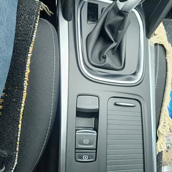 Renault Araç Konsolundaki Kabarma Sorunu Ve Servis İlgisizliği