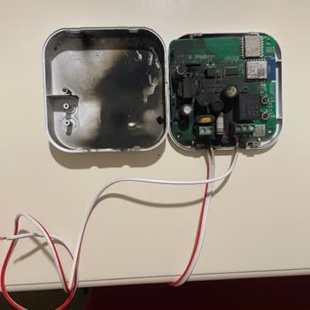 Yanlış Montaj Ve Yetersiz Servis Nedeniyle Yanan Oda Termostatı