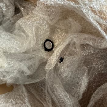 Paket Yurtiçi Kargo'nun Taşıma Sırasında Kırılmış Ve Parçalanmıştır