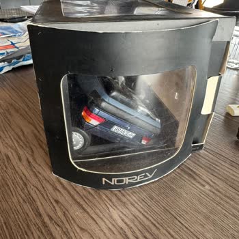 Paket Yurtiçi Kargo'nun Taşıma Sırasında Kırılmış Ve Parçalanmıştır