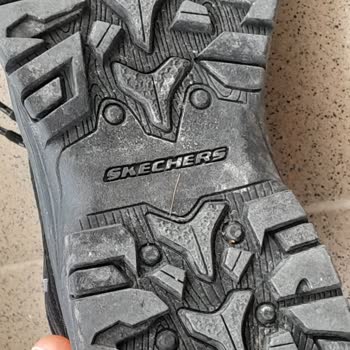 Skechers Ayakkabıda Beklenmedik Deformasyon