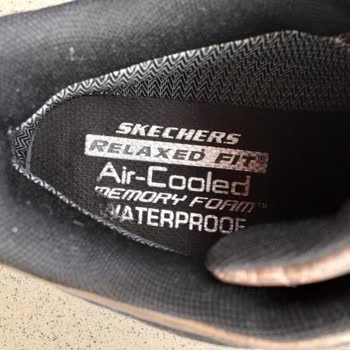 Skechers Ayakkabıda Beklenmedik Deformasyon