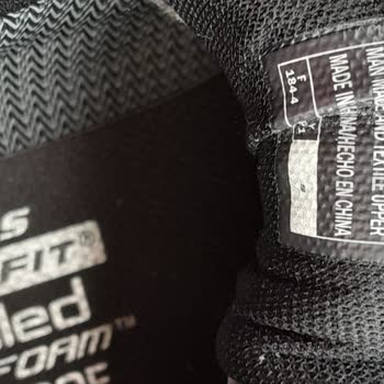 Skechers Ayakkabıda Beklenmedik Deformasyon