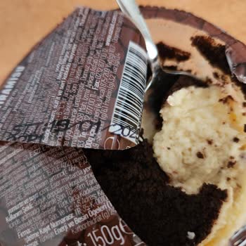 BİM'den Alınan Özsüt Tiramisu Ürününde Kalite Problemi