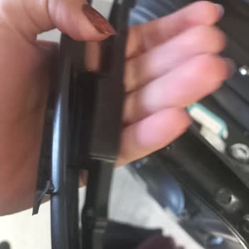 Valizimin Sapı Kırıldı Ve İlgisizlikle Karşılaştım