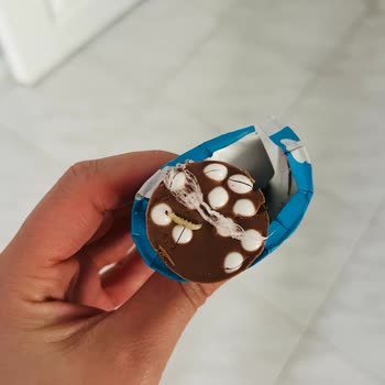 Çikolatada Kurt Ve Örümcek Ağı Şoku