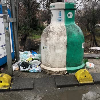 Sarıyer'de Çevre Kirliliği Ve Cam Atık Sorunu