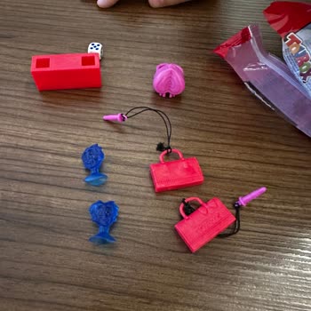 Toybox Üçlü Paket Hayal Kırıklığı: Aynı Oyuncaklarla Çocuklar Üzgün