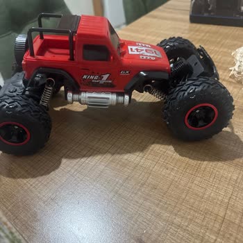 Dayanıklı Olmayan Oyuncak Araba Hayal Kırıklığı