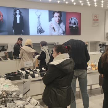 Hamile Ve Çocuklu Müşteriye Saygısızlık