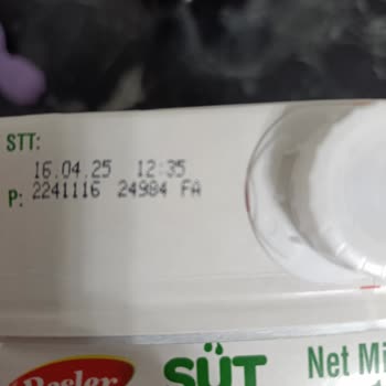 Bozuk Süt Skandalı: Çocuğumu Zehirleyen Marka