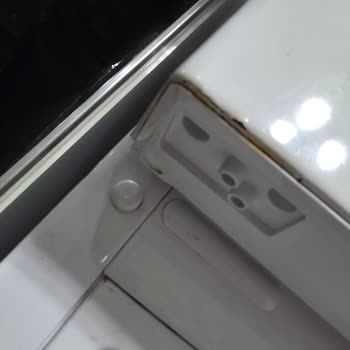 Samsung Buzdolabında Paslanma Ve Raf Sorunu