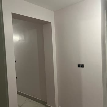 Polisan Boya Renk Fiyaskosu: Beyaz Gece'nin Pembe Kabusu