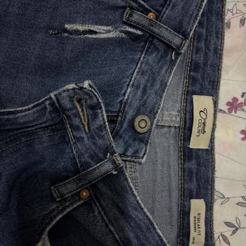 Colin's Kot Pantolonun Kalitesizliği Şaşırtıyor