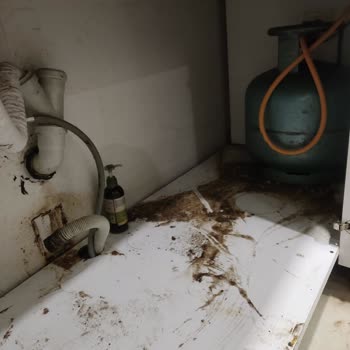 A101 Altyapı Sorunu Evimi Su Baskınına Uğratıyor