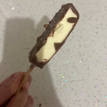 Bozuk Magnum Dondurma İle Sağlık Sorunları