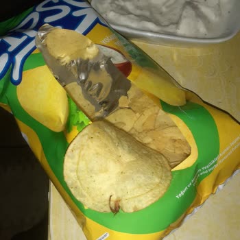A101 Kocaeli Şubesinde Böcekli Cips Skandalı!