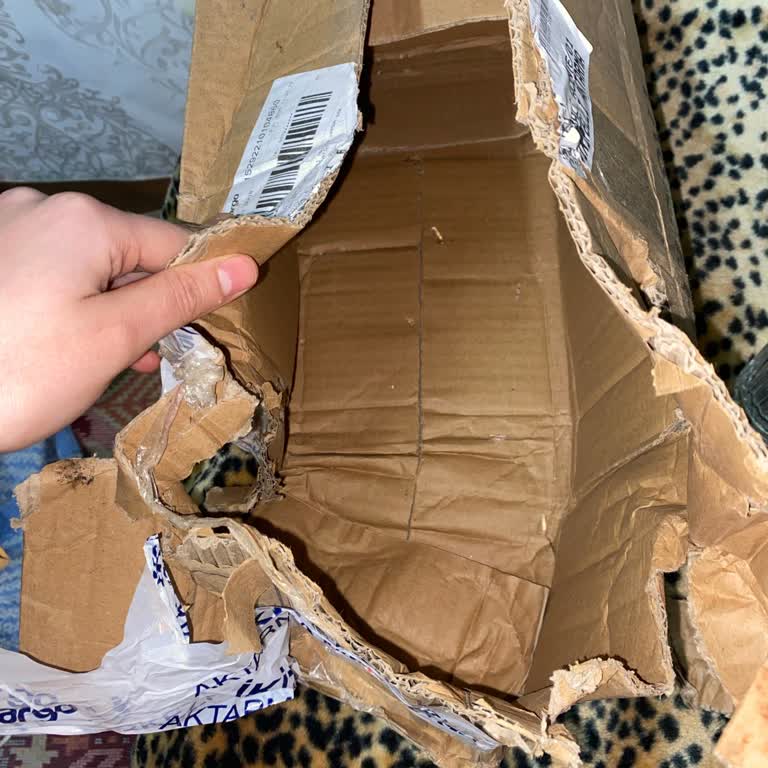 Kırık Ve Çamurlu Bardaklarla Gelen Sipariş Sorunu