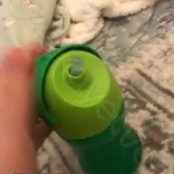 Ebebek Kapağı Açtığımızda Su Fışkırıyor, Bebeğimin Üzeri Yüzü Islanıyor!