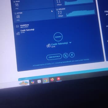 Vodafone İnternet Krizi: Paramızla Rezil Oluyoruz
