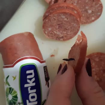 Kahvaltıda Sucuk İçinden Çıkan Yabancı Madde Şoku