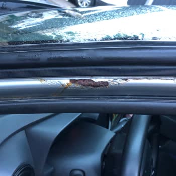 Dacia Stepway Aracımın Üst Direği Çürüdü