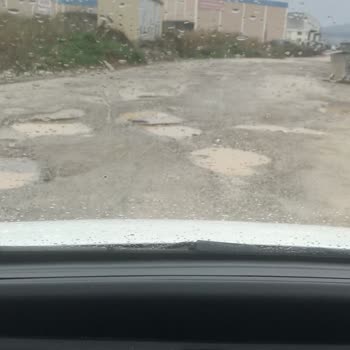 Depo Yollarındaki Çukurlar Araçlarımıza Zarar Veriyor