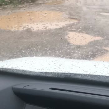 Depo Yollarındaki Çukurlar Araçlarımıza Zarar Veriyor