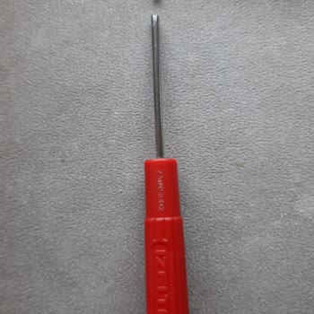 Kaliteli Diye Aldığım Tornavida Seti Kırıldı