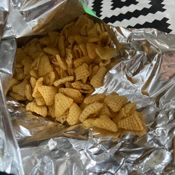 BİM Bozuk Cips Ve Garip Koku Şikayeti!