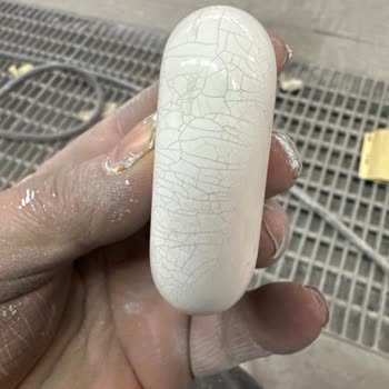 Gürgençler Airpods Pro 2 Şarj Kutusunda Gizemli Çatlaklar