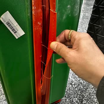 Hasarlı Bagaj Ve Yetersiz Çözüm