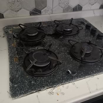 Alveus Ankastre Set Patlaması Ve Servis İletişimsizliği