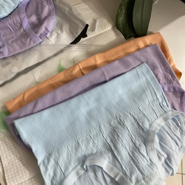 Yanlış Beden Ve Kalitesiz Ürün Deneyimi