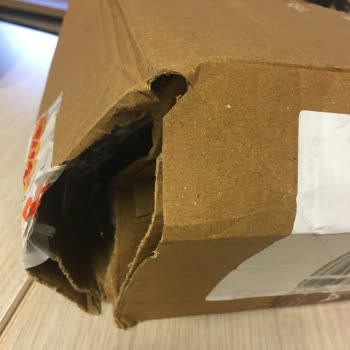 Kargo Paketim Açılmış Ve Yırtık Geldi, Hijyen Sorunu Yaşadım