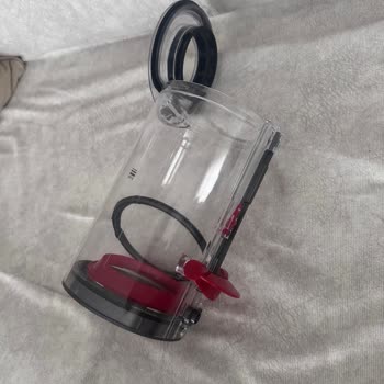 Dyson V15 Toz Haznesi Sorunu: Parçalar Yerine Takılmıyor