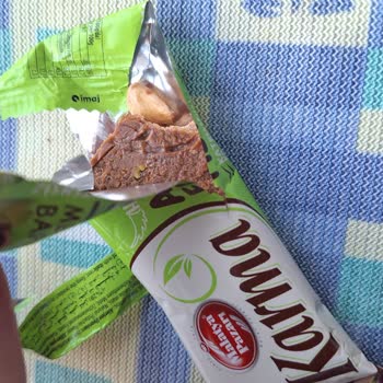 Diş Kıran Antep Fıstıklı Meyve Barı