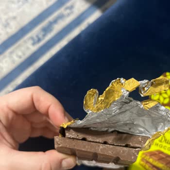 Boş Çikolata Paketi: Param Boşa Gitti!