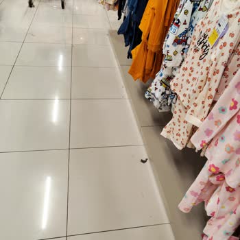 Derince Kipa AVM'de Temizlik Sorunu