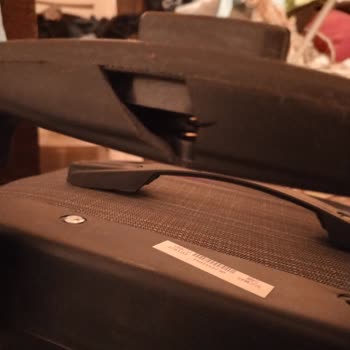 Kırık Valiz Sorunu: Acil Çözüm Bekliyorum