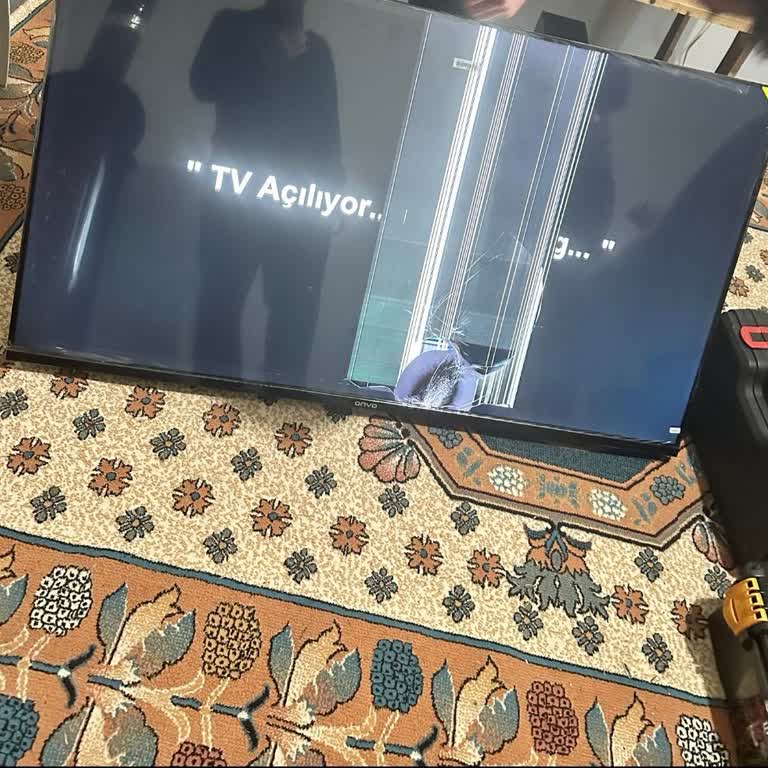 Kırık Gelen Televizyon İçin Çözüm Bulunamıyor: Media Markt Ve Lojistik Firması Arasında Kaldık