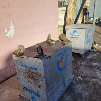 Şehir Merkezinde İhmal Edilen Temizlik Hizmetleri