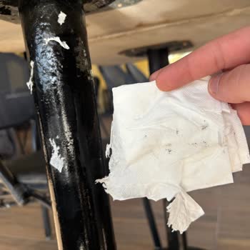 Starbucks Fener Şubesi'nde Boya Sorunu