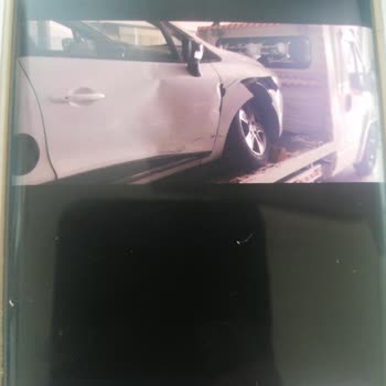 Renault Clio'nun Onarımı İçin Beklenmeyen Uzun Süre