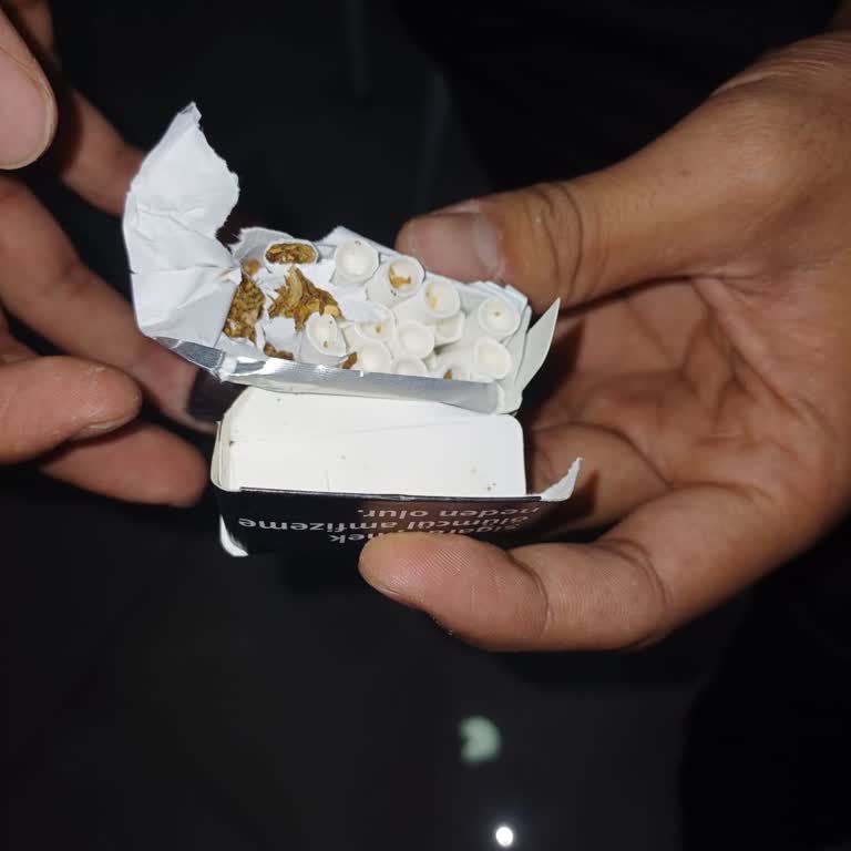 Marlboro Edge Blue Paketindeki Hatalı Sigara Sorunu