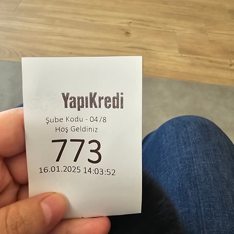 Yapı Kredi Şubesi'nde Umursamaz Hizmet Sorunu