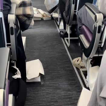 Valizlerimiz Medine'de Kaldı, Mağdur Edildik