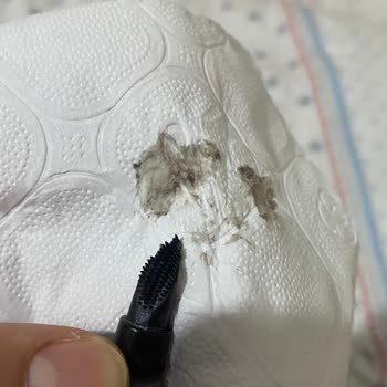 Kremi Kozmetik Hayal Kırıklığı Yaratan Dudak Bakım Ürünü