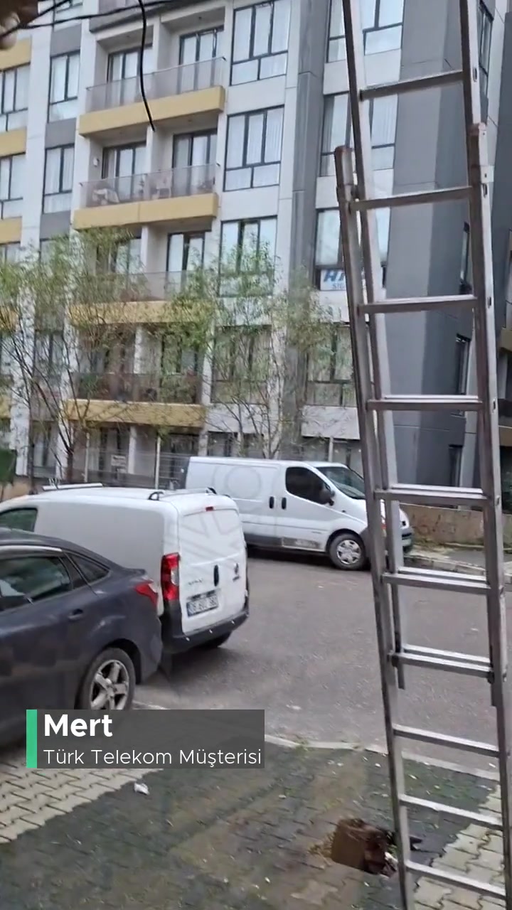 Türk Telekom Kablo Ve Binaya Verilen Zarar videonun kapak resmi