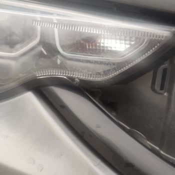 Orijinal Far Değişimi Talebi Ve İletişim Sorunları